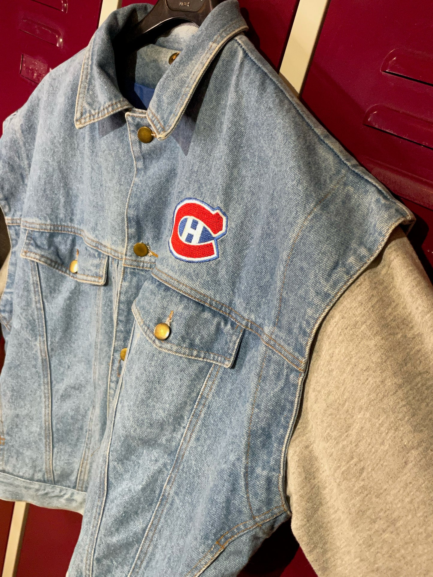 VINTAGE STREET LEGENDS MONTREAL CANADIANS REMOVABLE SLEEVES DENIM JACKET  SZ: M