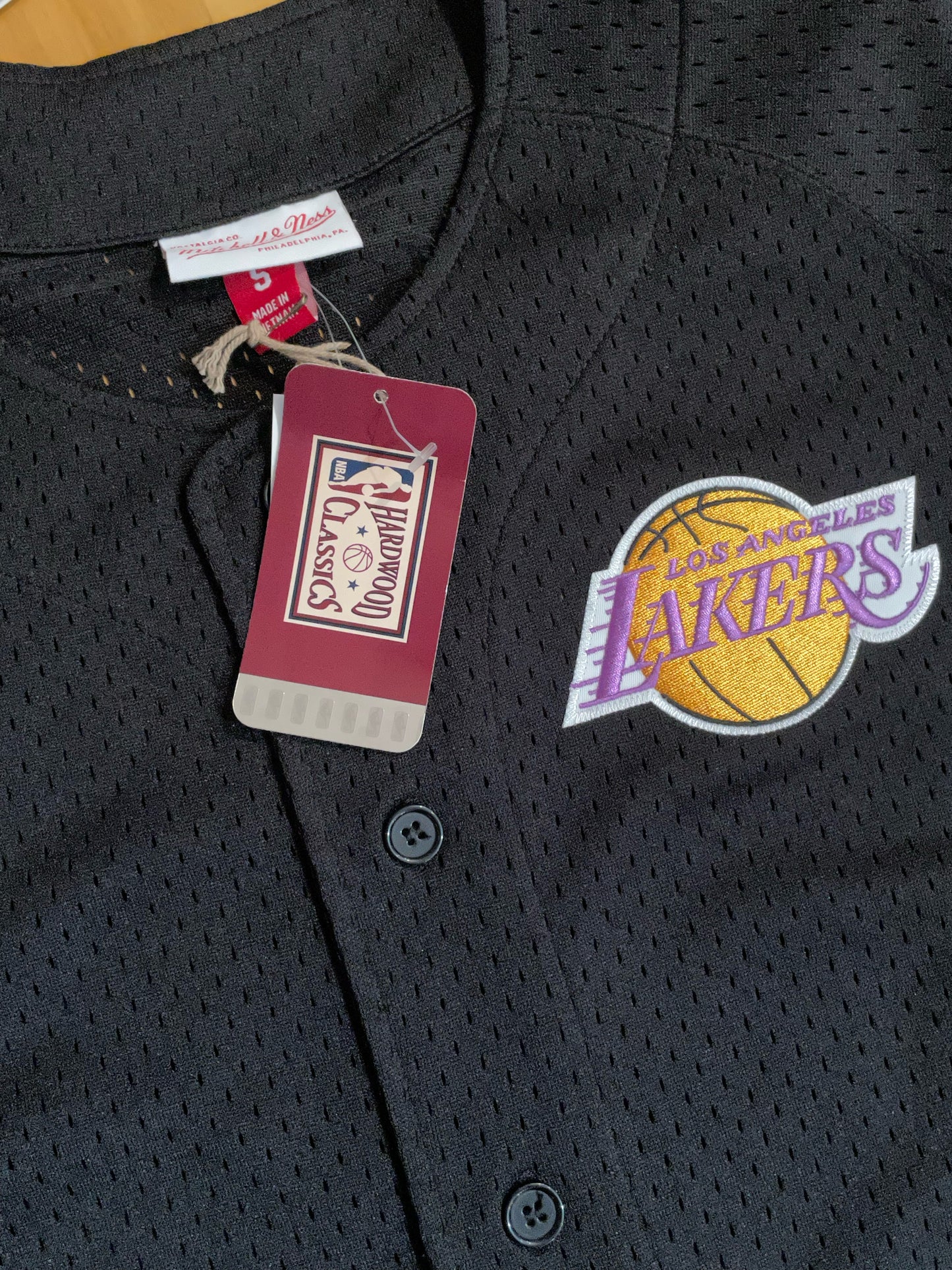 MITCHELL & NESS LOS ANGELES LAKERKS NBA BASEBALL JERSEY  SZ: S