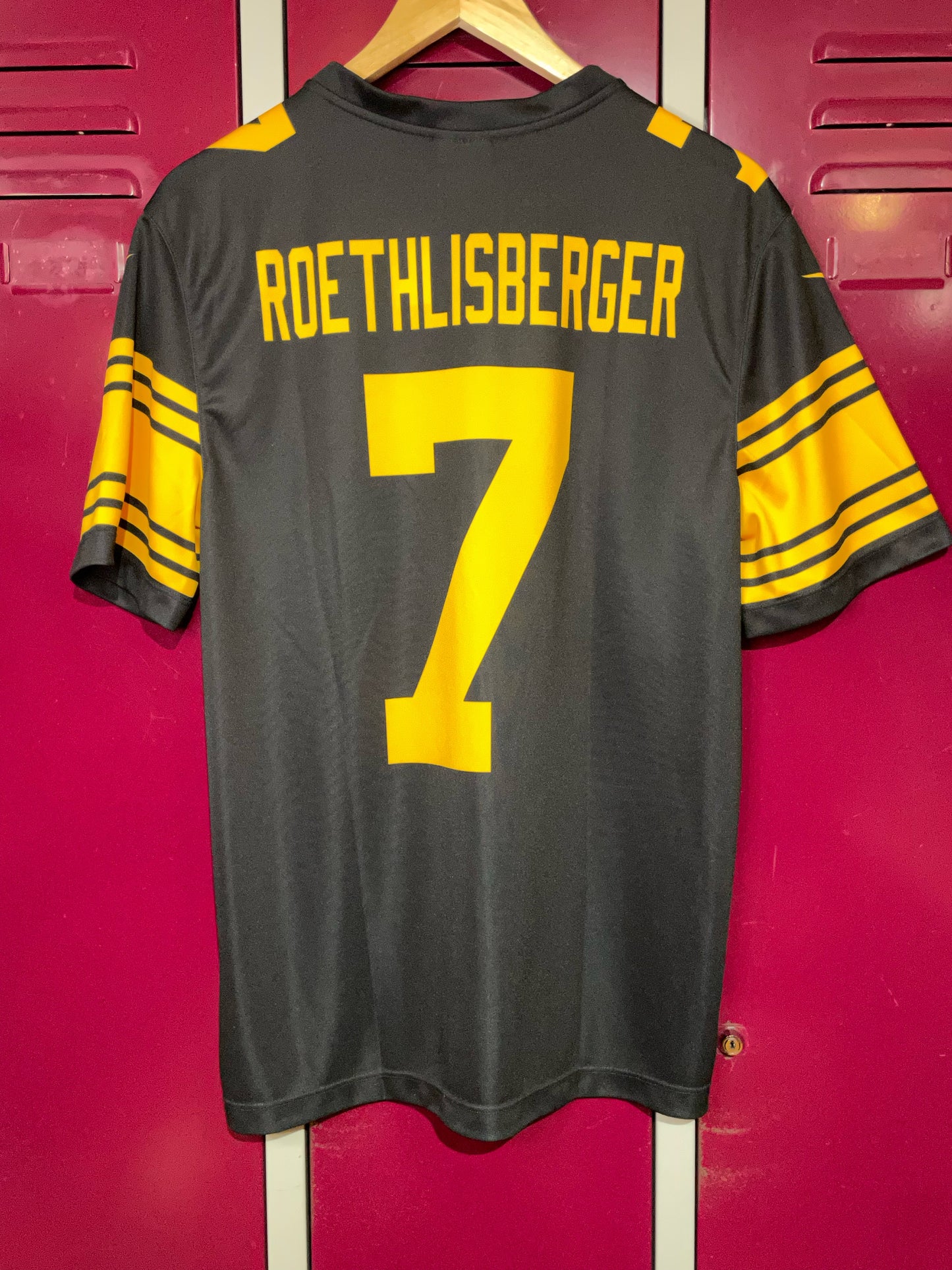 NIKE COLOR RUSH PITTSBURGH STEELERS "BEN ROETHLISBERGER" NFL JERSEY  SZ: S